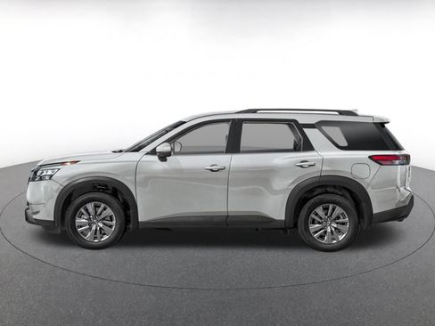 Used 2025 Nissan Pathfinder SV AWD/4WD image 3