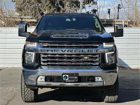 Used 2021 Chevrolet Silverado 3500 LTZ w/ LTZ Convenience Package image 7