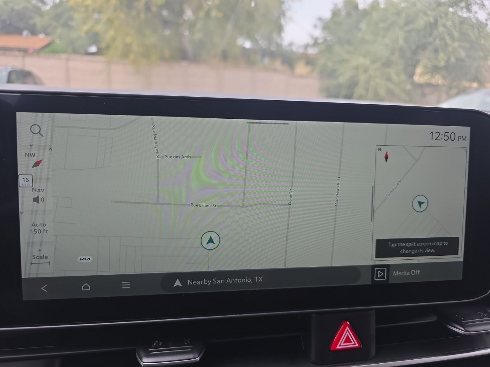 Certified 2026 Kia Carnival LX FWD image 12