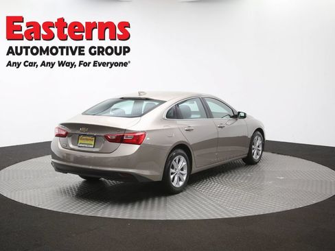 Used 2025 Chevrolet Malibu LT FWD image 40