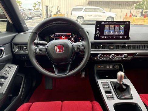 Used 2025 Honda Civic Type R image 17