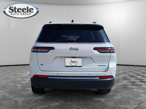 Used 2023 Jeep Grand Cherokee L Laredo RWD image 15