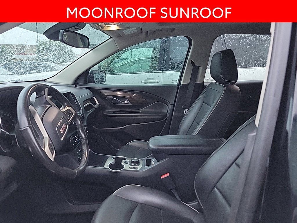 Used 2020 GMC Terrain Denali w/ Denali Premium Package AWD/4WD image 6
