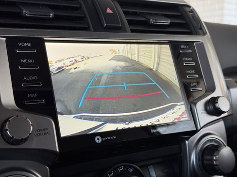 Used 2022 Toyota 4Runner SR5 Premium image 25