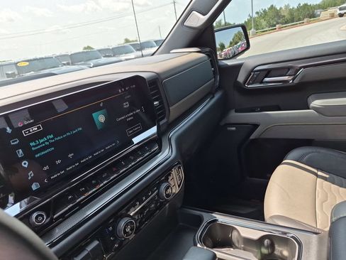 Used 2025 Chevrolet Silverado 1500 ZR2 w/ Technology Package AWD/4WD image 28