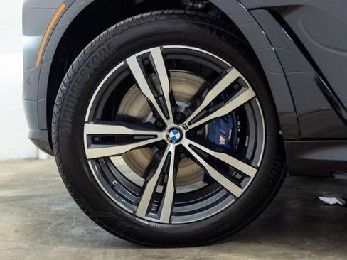 Used 2026 BMW X7 xDrive40i w/ M Sport Package AWD/4WD image 28