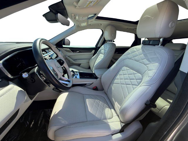 Used 2023 Jaguar F-PACE S AWD/4WD image 10