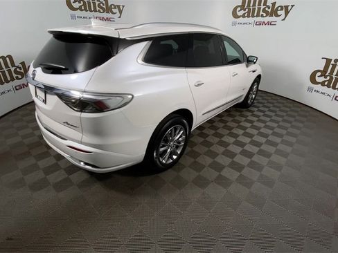 Used 2022 Buick Enclave Avenir w/ Avenir Technology Package image 8