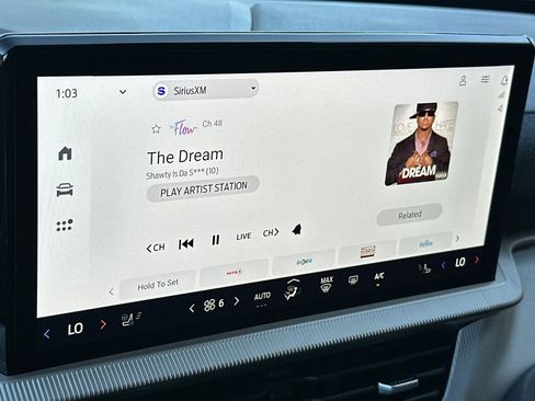 New 2025 Ford Explorer Active w/ Active Comfort Package image 19