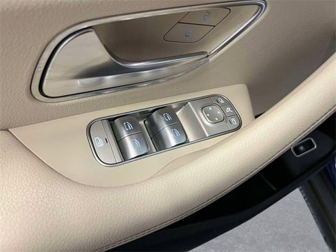 Certified 2021 Mercedes-Benz GLE 350 4MATIC image 18