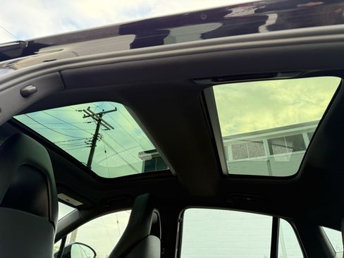 Used 2019 Porsche Panamera 4 image 35