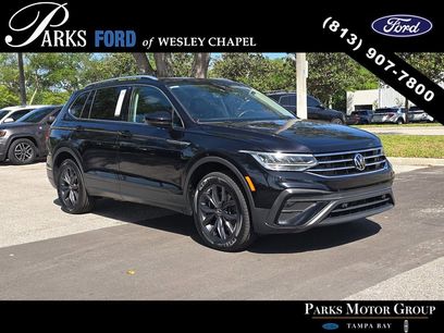 Used 2023 Volkswagen Tiguan SE w/ Panoramic Sunroof Package