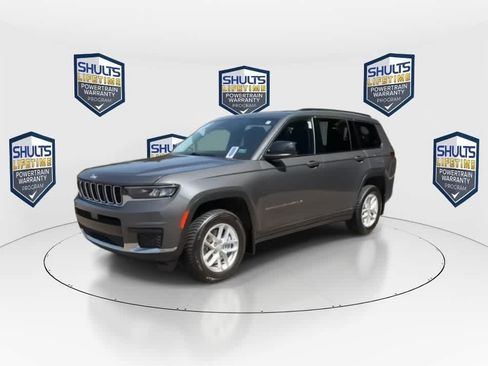 Used 2022 Jeep Grand Cherokee L Laredo w/ Luxury Tech Group I AWD/4WD image 4