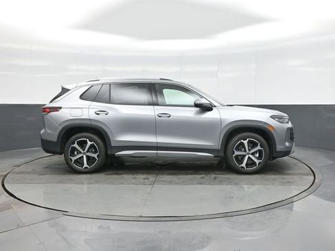 New 2026 Volkswagen Tiguan SE AWD/4WD image 8