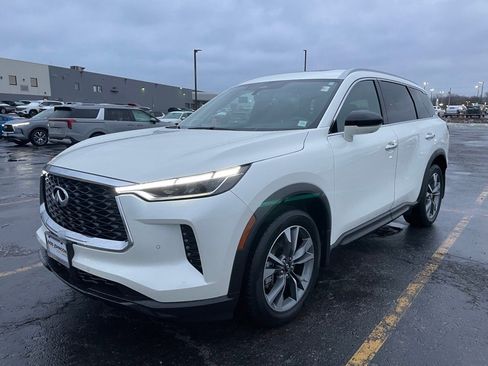 Used 2025 INFINITI QX60 Luxe w/ Lighting Package (N94) image 3