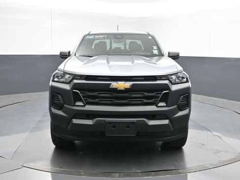 Used 2025 Chevrolet Colorado W/T w/ WT Custom Package image 8