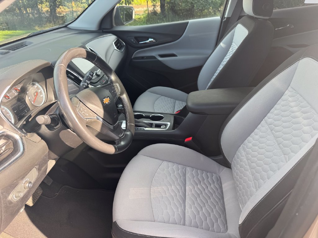 Used 2018 Chevrolet Equinox LT AWD/4WD image 25