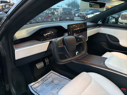Used 2022 Tesla Model S image 28