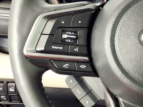 Used 2022 Subaru Ascent Touring image 17