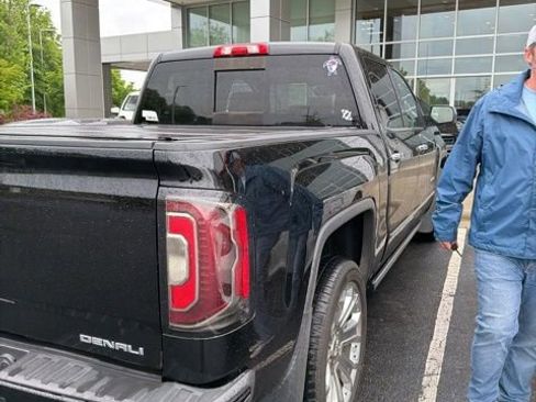 Used 2017 GMC Sierra 1500 Denali w/ Denali Ultimate Package AWD/4WD image 6