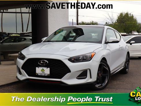 Used 2019 Hyundai Veloster Turbo FWD image 1