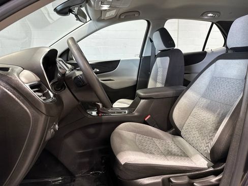 Certified 2022 Chevrolet Equinox LS w/ Driver Confidence II Package AWD/4WD image 13