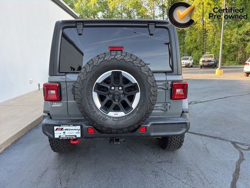 Used 2022 Jeep Wrangler Unlimited Rubicon w/ LED Lighting Group AWD/4WD image 14