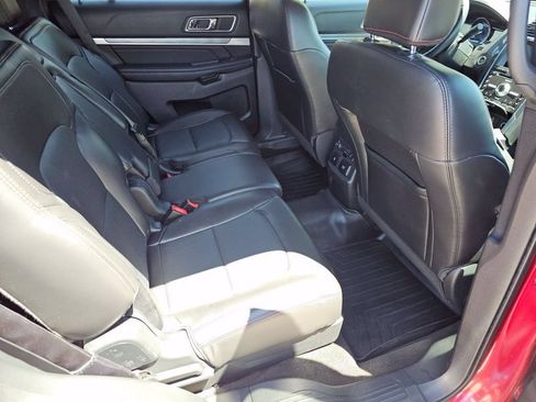 Used 2018 Ford Explorer Sport w/ Equipment Group 401A AWD/4WD image 27