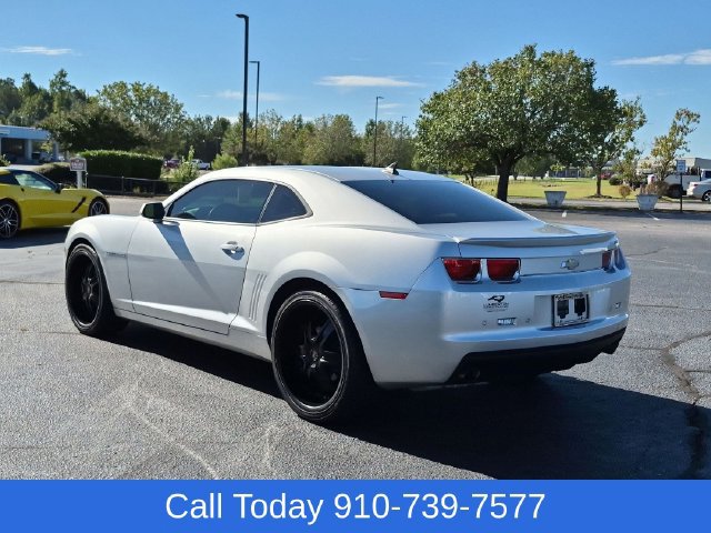 Used 2010 Chevrolet Camaro LT RWD image 5