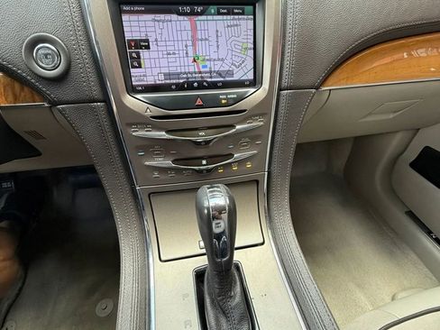 Used 2013 Lincoln MKX FWD image 10