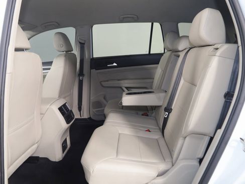 Used 2022 Volkswagen Atlas SE image 47