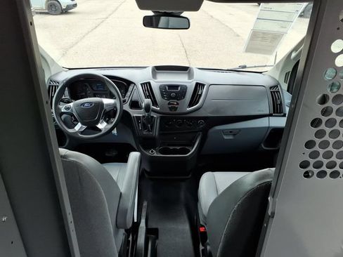 Certified 2018 Ford Transit 250 148 Medium Roof RWD image 10