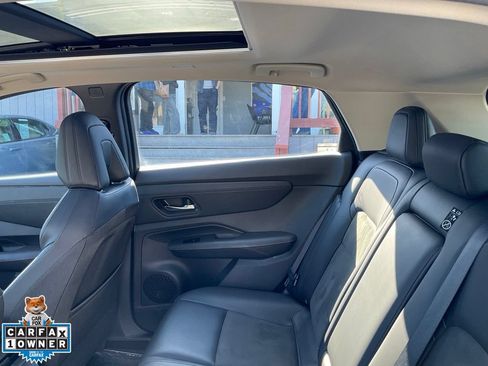 Used 2024 Nissan Ariya FWD image 31