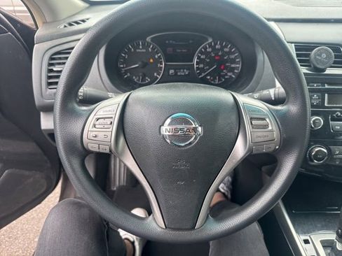 Used 2013 Nissan Altima 2.5 S FWD image 8