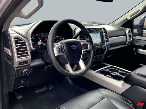 Used 2017 Ford F250 Lariat w/ Chrome Package AWD/4WD image 17