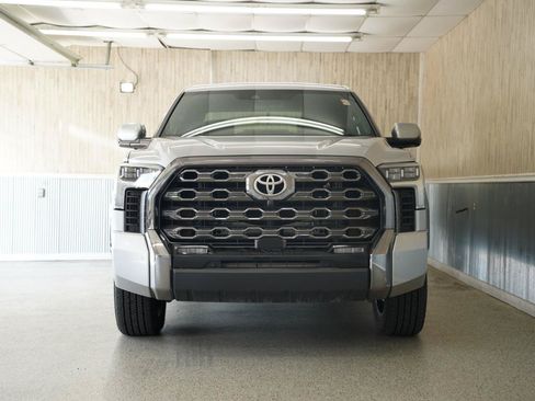 Used 2024 Toyota Tundra Platinum AWD/4WD image 2