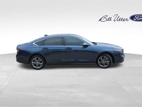 Used 2023 Honda Accord EX image 4
