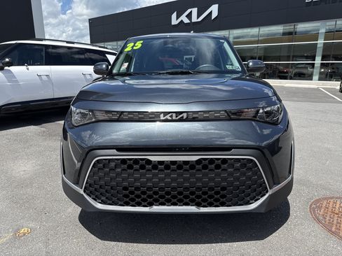 Certified 2025 Kia Soul S FWD image 9