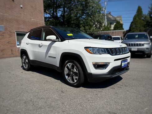 Used 2019 Jeep Compass Limited AWD/4WD image 3