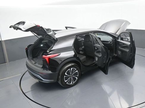 Used 2025 Chevrolet Blazer EV LT image 75