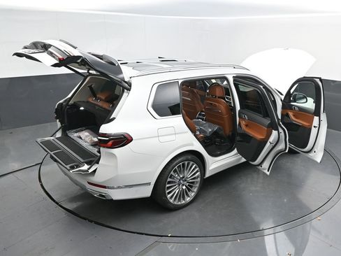 New 2026 BMW X7 xDrive40i image 63