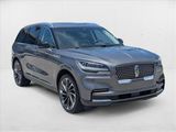 Used 2022 Lincoln Aviator Reserve w/ Equipment Group 201A image 3