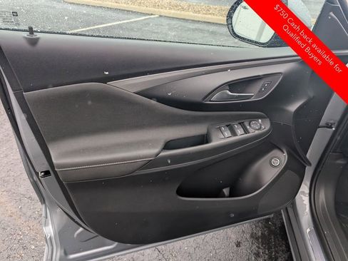 New 2026 Buick Envista Avenir image 13