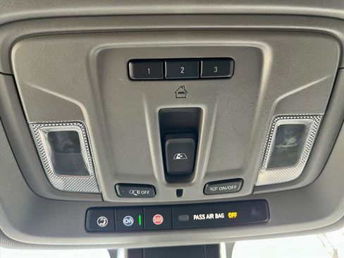 Used 2020 GMC Sierra 1500 SLT w/ SLT Premium Plus Package image 33