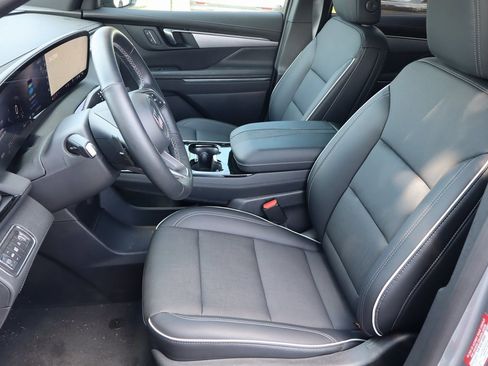 New 2025 Buick Enclave Preferred image 10