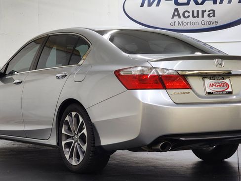Used 2015 Honda Accord Sport image 9
