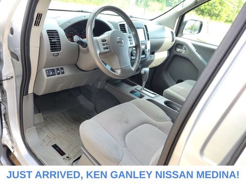 Used 2019 Nissan Frontier SV w/ Value Truck Package AWD/4WD image 10