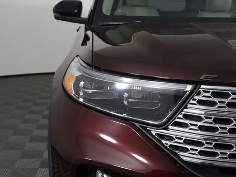 Certified 2022 Ford Explorer Limited AWD/4WD image 13