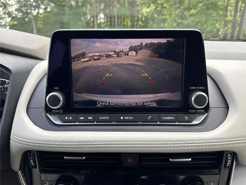 Used 2023 Nissan Rogue SV w/ SV Premium Package FWD image 21