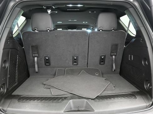 Used 2024 Chevrolet Tahoe LT RWD image 37